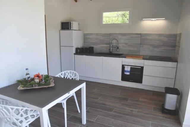 Soley Bungalows Nonis 2 Pers Adult Only Sainte-Anne  Exterior foto